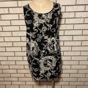 Forever 21 Plus - Black & Cream patterned sleeveless top. Fold over back. SZ 2X